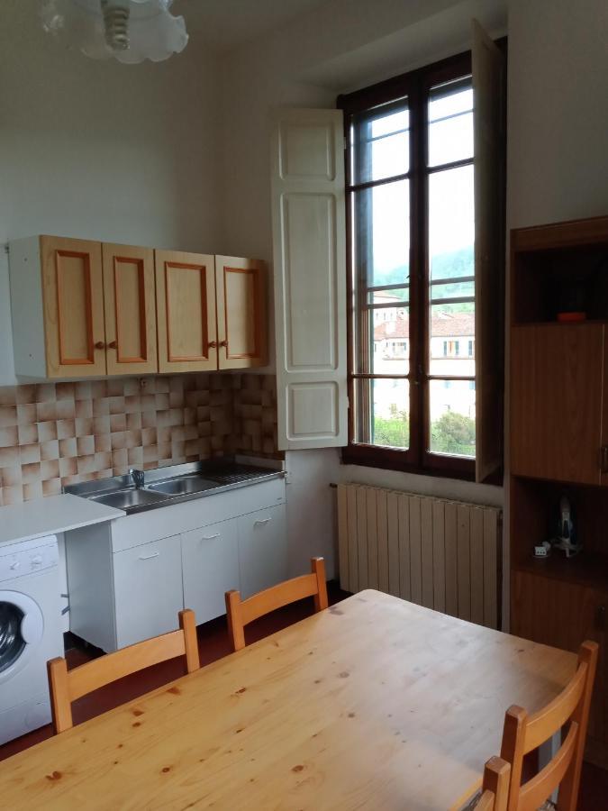 Casa Con Vista - Border House - Pontremoli Apartman Kültér fotó